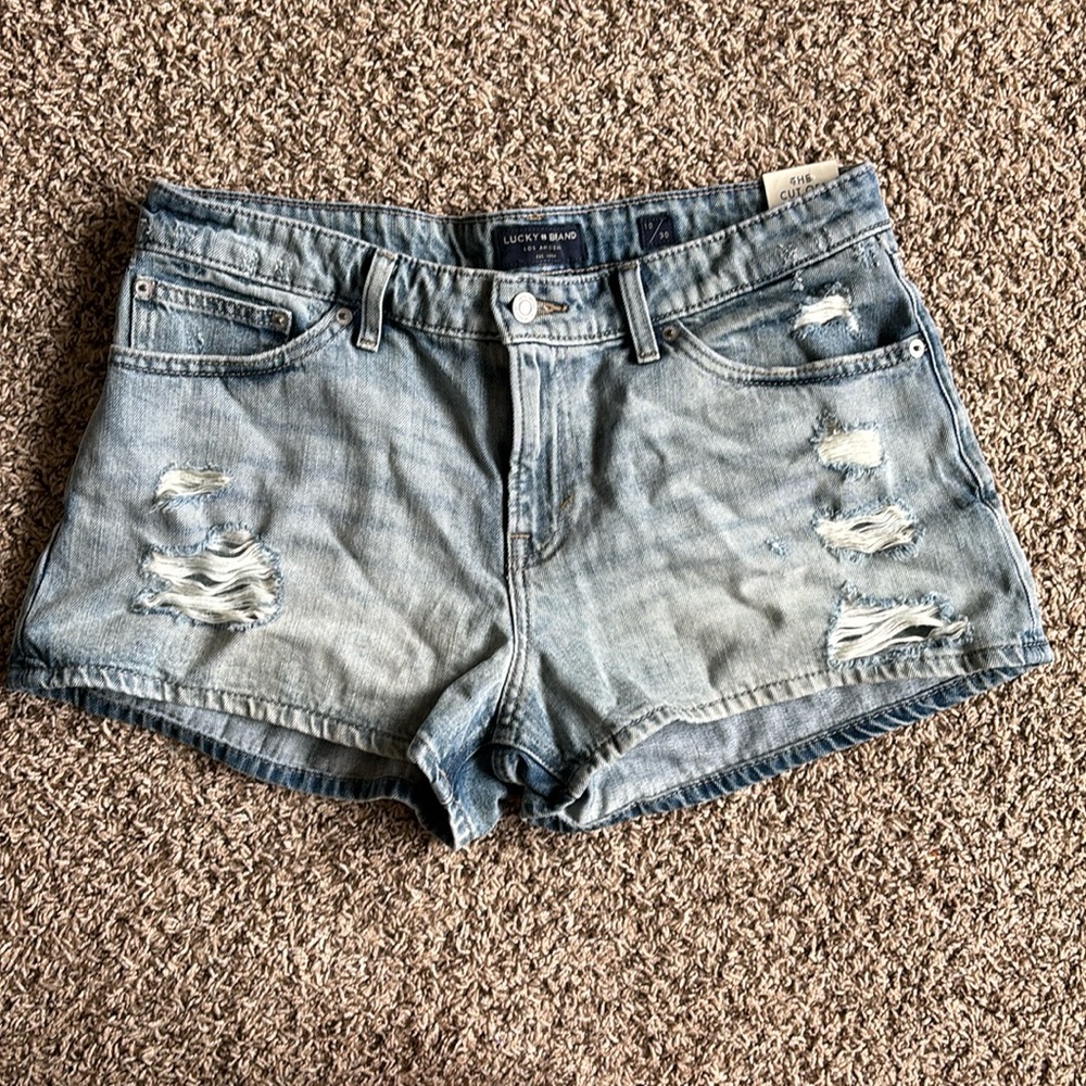 Lucky Brand The Cut Off Destroyed Jean Short, size 10/30